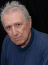 Robert, 71&nbsp;岁: im a down-to earth person, play sports,read a lot about world history,am also a home body type.im looking for an honest, intelligent,affectionate,loving, good companion and friend