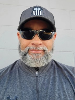 <span>Kevin , 61</span>&nbsp;<span style='width: 25px; height: 16px; float: right; background-image: url(/bitmaps/flags_small/US.PNG)'>&nbsp;</span><br><span>Crest Hill, สหรัฐอเมริกา</span>&nbsp;<input type='button' class='joinbtn' style='float: right' value='JOIN NOW' />