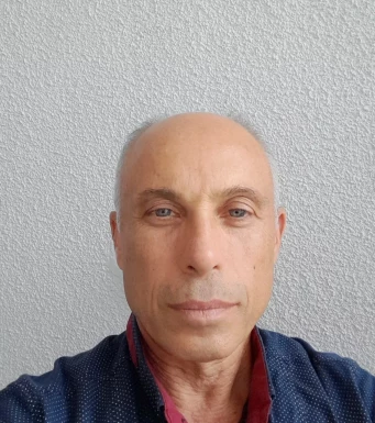 <span>Toni, 57</span>&nbsp;<span style='width: 25px; height: 16px; float: right; background-image: url(/bitmaps/flags_small/BG.PNG)'>&nbsp;</span><br><span>Sofia, บัลแกเรีย</span>&nbsp;<input type='button' class='joinbtn' style='float: right' value='JOIN NOW' />