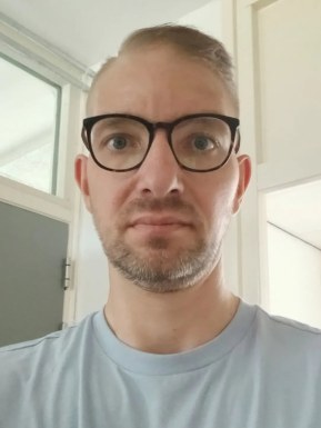 Foreign men for dating