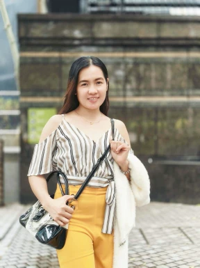 <span>Julie, 36</span>&nbsp;<span style='width: 25px; height: 16px; float: right; background-image: url(/bitmaps/flags_small/PH.PNG)'>&nbsp;</span><br><span>Prosperidad, Philippines</span>&nbsp;<input type='button' class='joinbtn' style='float: right' value='JOIN NOW' />