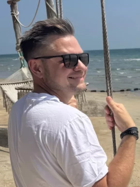 Foreign men for dating