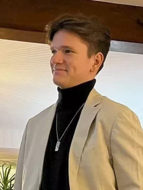 French men looking for love