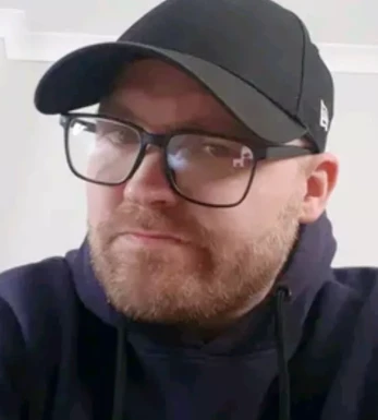 English men looking for love