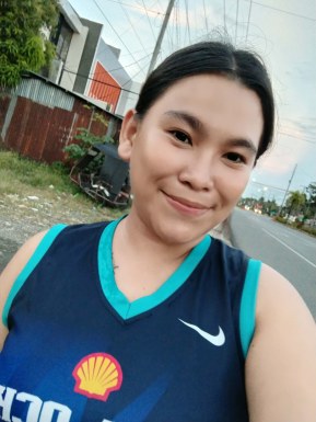 <span>Cheen, 29</span>&nbsp;<span style='width: 25px; height: 16px; float: right; background-image: url(/bitmaps/flags_small/PH.PNG)'>&nbsp;</span><br><span>General San, Philippines</span>&nbsp;<input type='button' class='joinbtn' style='float: right' value='JOIN NOW' />