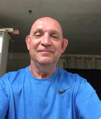 <span>Paul, 69</span>&nbsp;<span style='width: 25px; height: 16px; float: right; background-image: url(/bitmaps/flags_small/UK.PNG)'>&nbsp;</span><br><span>Luton, Reino Unido</span>&nbsp;<input type='button' class='joinbtn' style='float: right' value='JOIN NOW' />