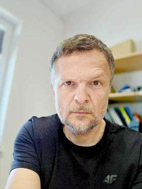 <span>Artur, 48</span> <span style='width: 25px; height: 16px; float: right; background-image: url(/bitmaps/flags_small/PL.PNG)'> </span><br><span>Ketrzyn, Poland</span> <input type='button' class='joinbtn' style='float: right' value='JOIN NOW' />