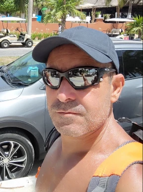 Spanish men looking for love