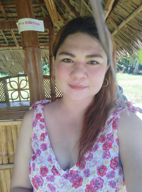 <span>Jocelyn, 39</span> <span style='width: 25px; height: 16px; float: right; background-image: url(/bitmaps/flags_small/PH.PNG)'> </span><br><span>Cebu, Philippines</span> <input type='button' class='joinbtn' style='float: right' value='JOIN NOW' />