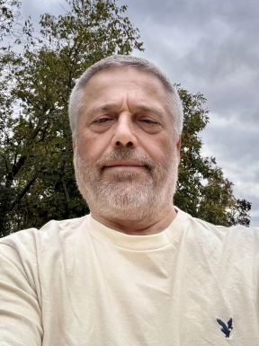 American men looking for love