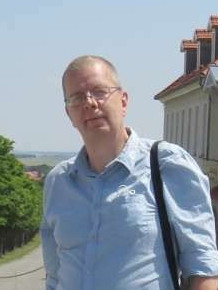 <span>Albert, 60</span> <span style='width: 25px; height: 16px; float: right; background-image: url(/bitmaps/flags_small/DE.PNG)'> </span><br><span>Hanover, Germany</span> <input type='button' class='joinbtn' style='float: right' value='JOIN NOW' />