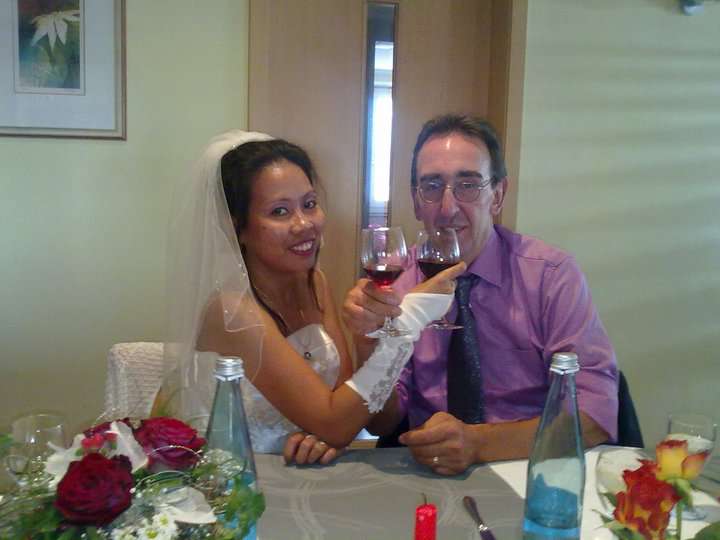 Hallo<br><br>nun endlich haben wir am 22.07 2011 geheiratet, wir waren bei Ihnen Member auf der Seite 2008-2009<br>Wir, das sind Thomas aus Deutschland und Jenny aus den Philippinen.<br>Vielen Dank nochmals...